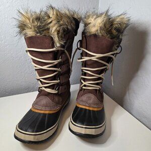 Sorel:  Joan of Artic Women's Boots Size 9